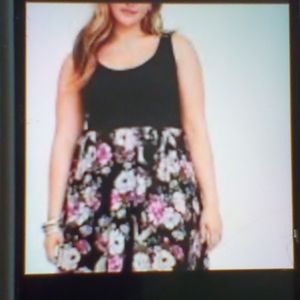 Black top y half red coral bottom